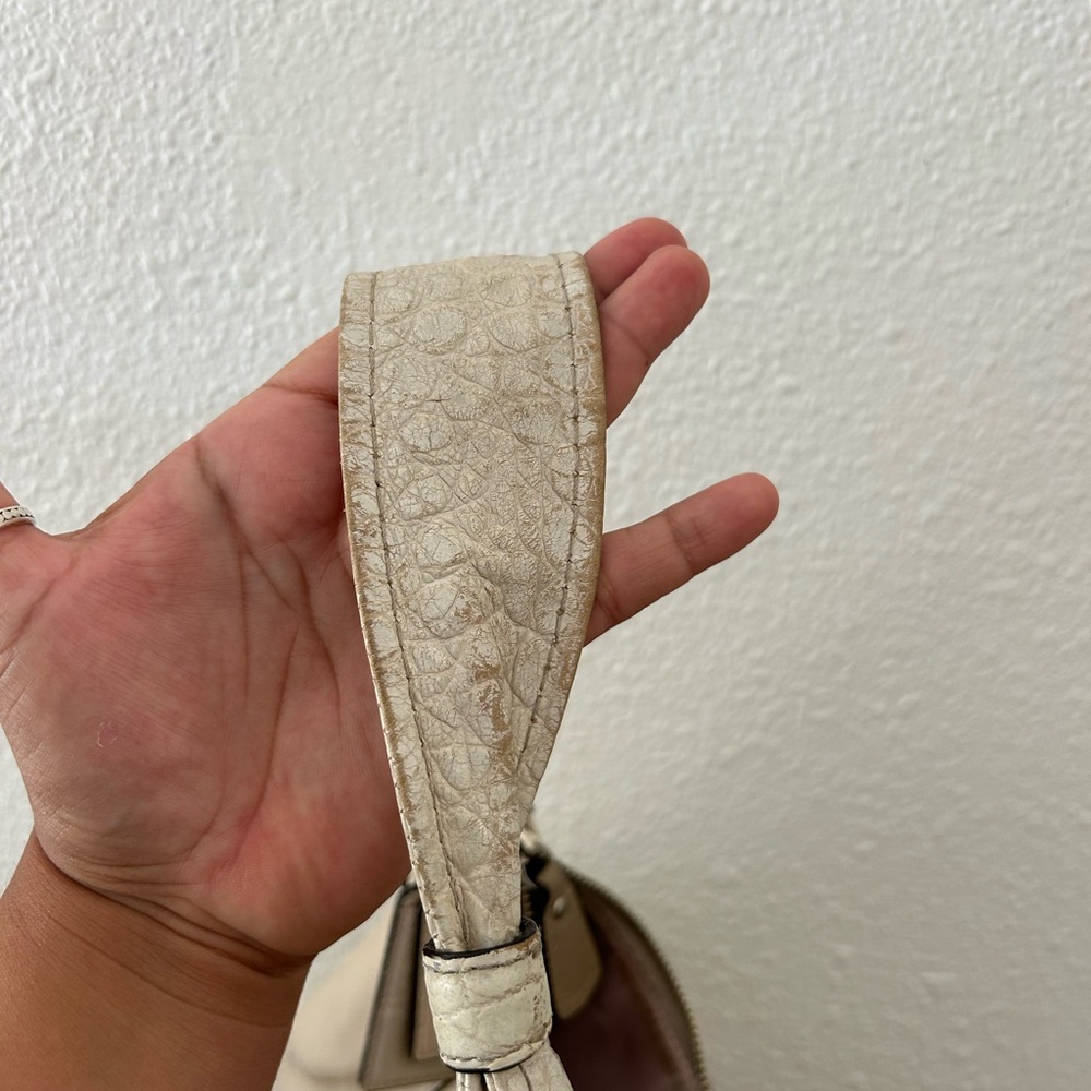Coach Kristen Ivory Leather Shoulder bag - Picture 9 of 9